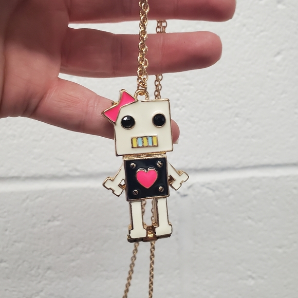 New Secret Stash Female Robot Necklace. - Picture 9 of 15